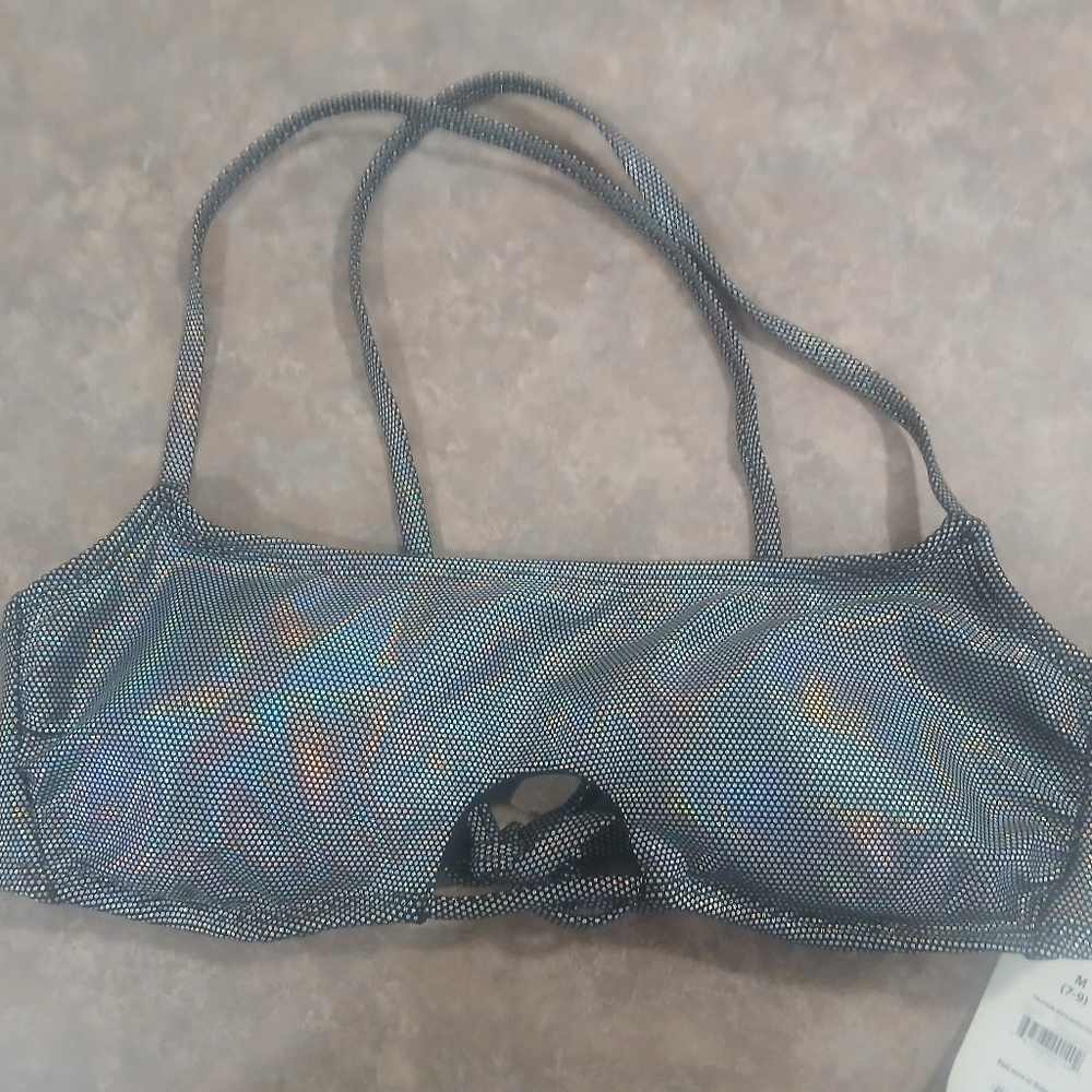 No boundaries swim top medium